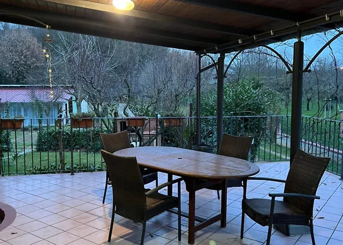 فندق مبيت وإفطار Sabrina أريتسو